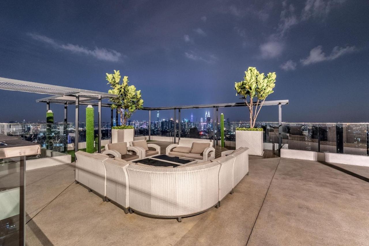 Skyline Garden 2 Bedrooms Homestay Near Klcc クアラルンプール エクステリア 写真
